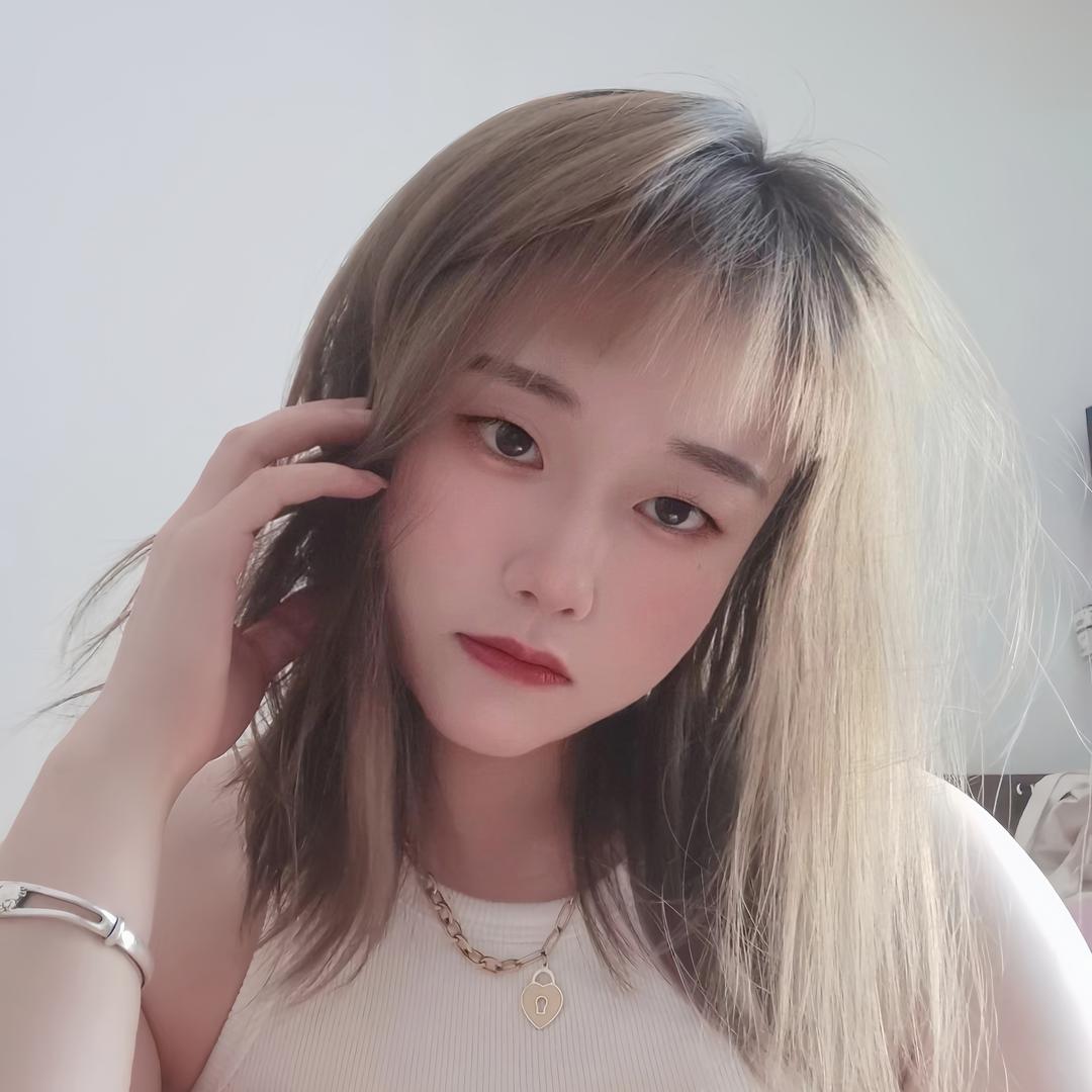 卖💊的小女孩