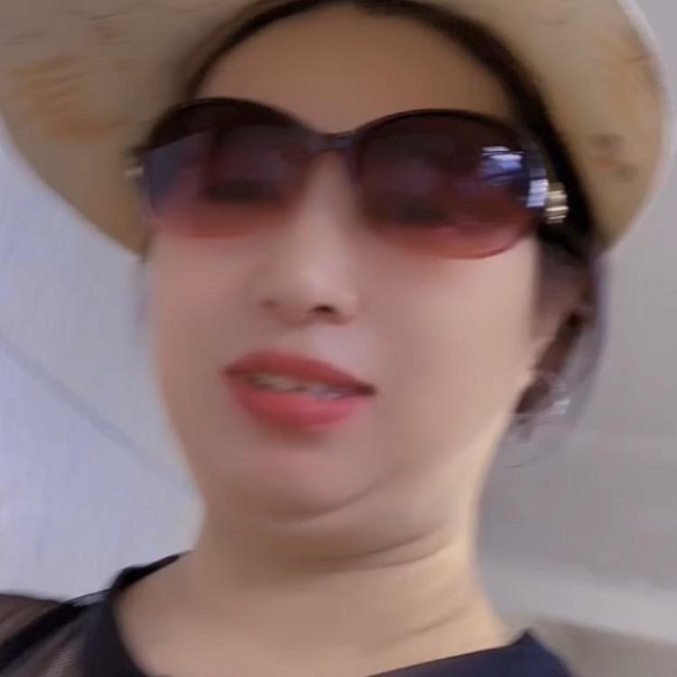带敇的玫瑰