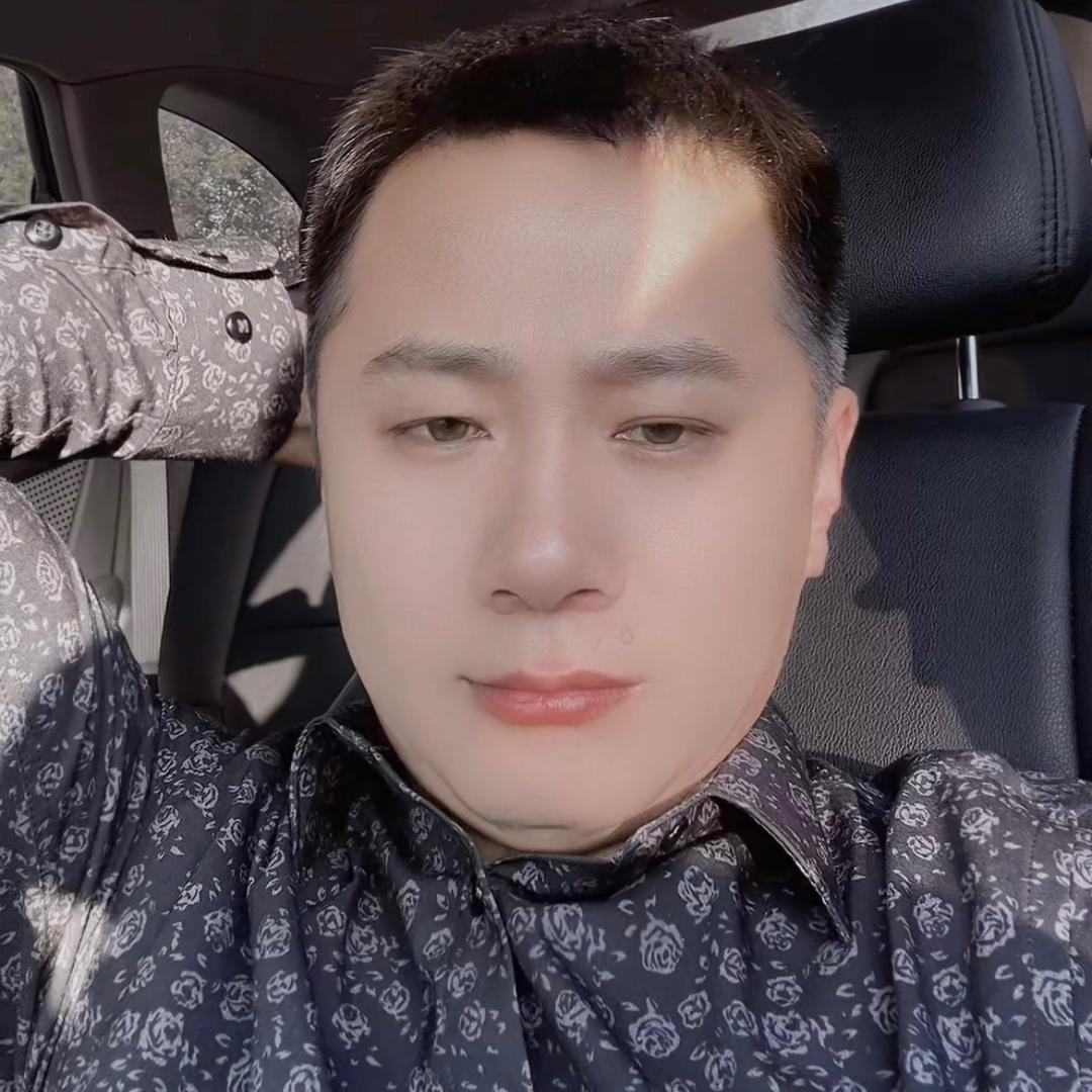 @小伟（2025福蛇满门）