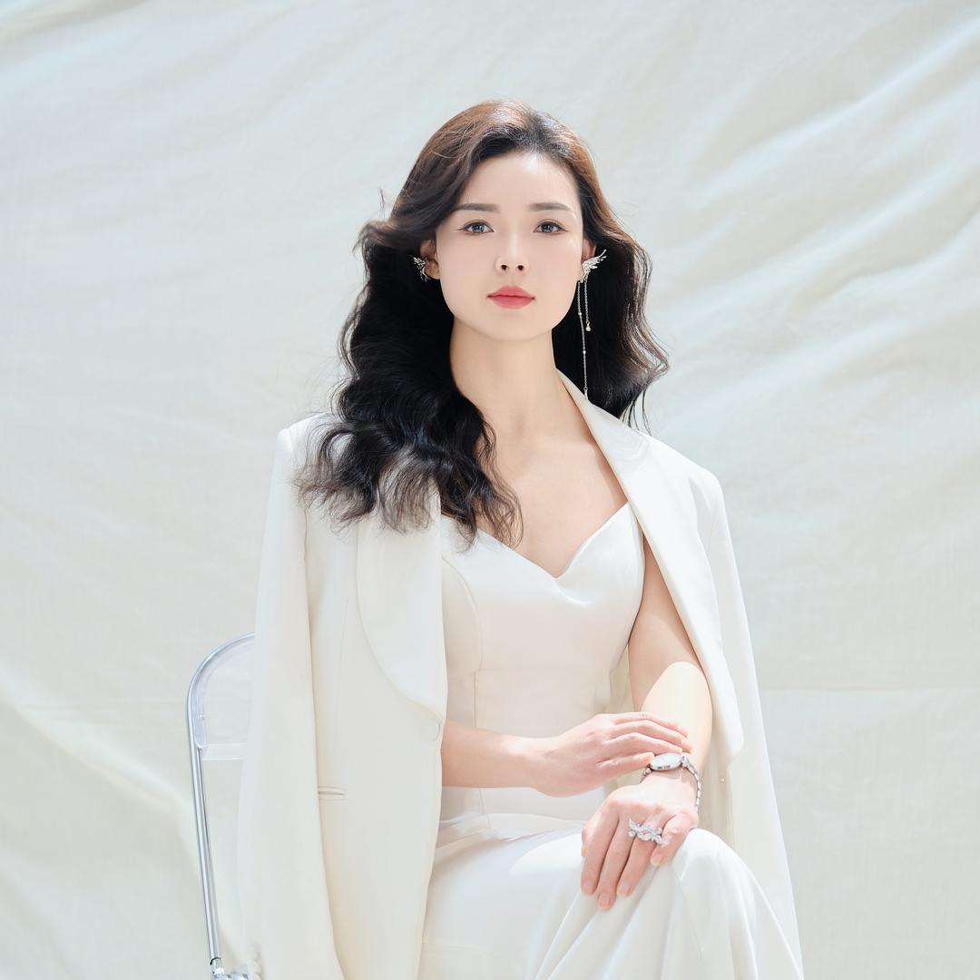 韵美国际-箴颜娜娜