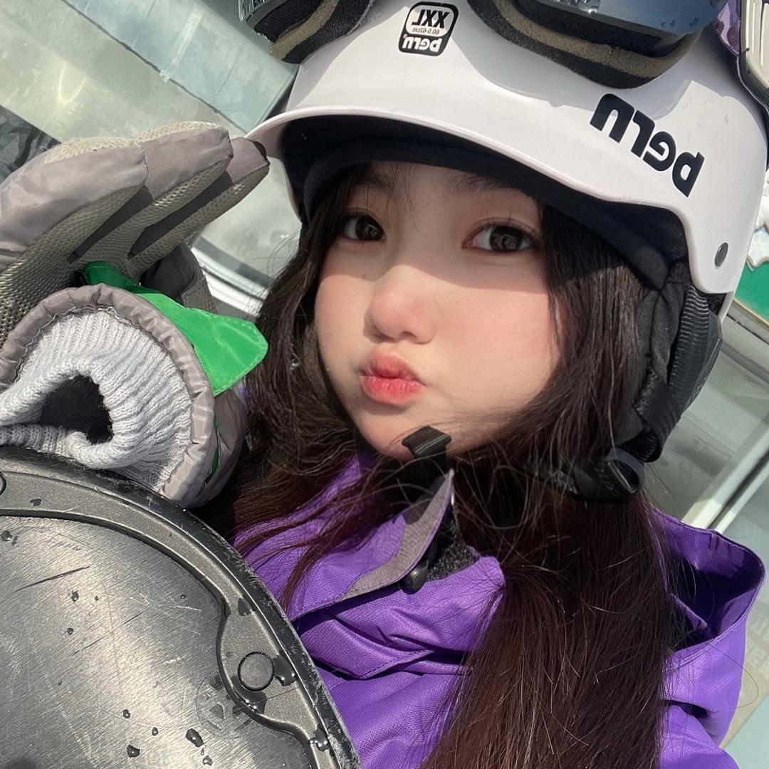 金思斯