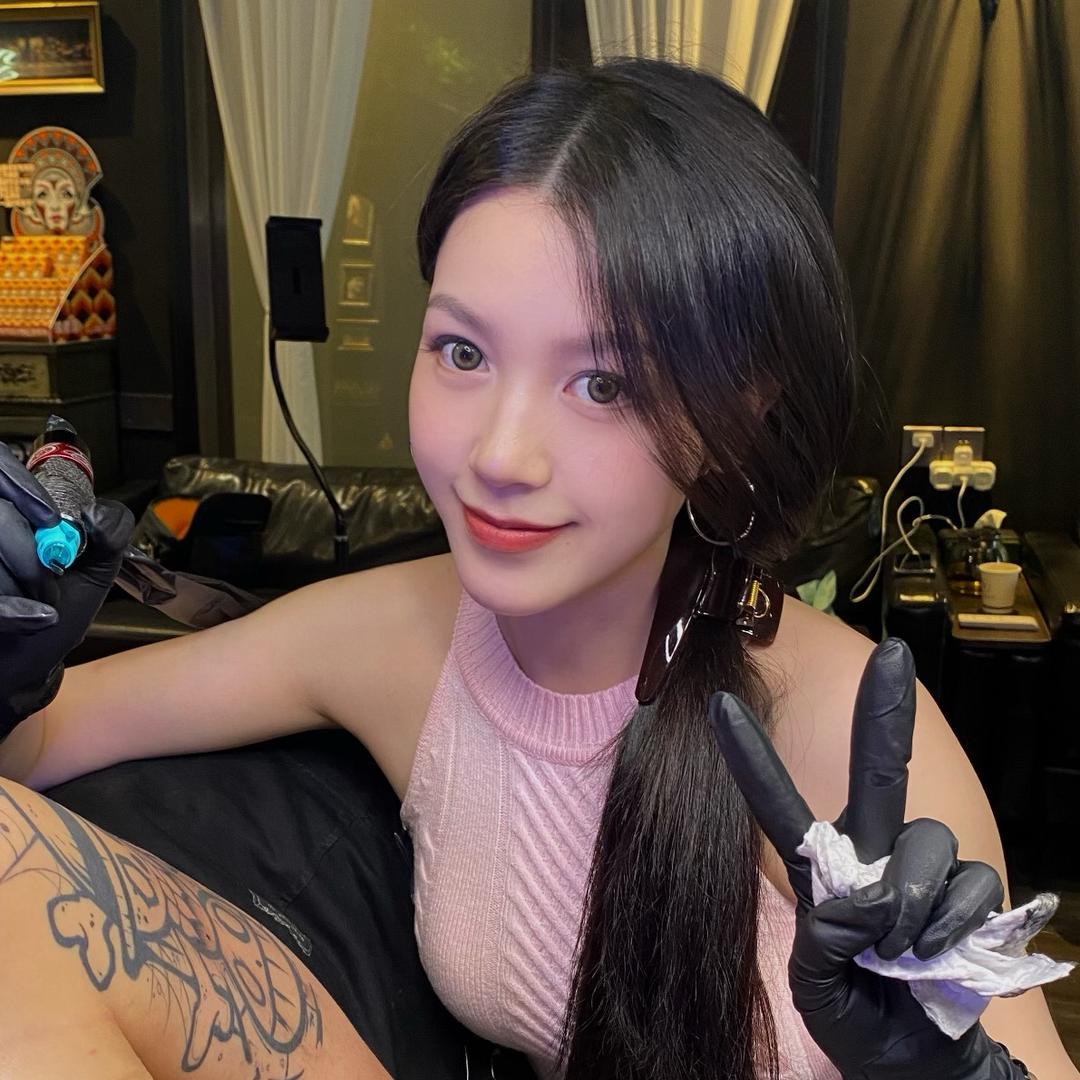重庆纹身师玖妹