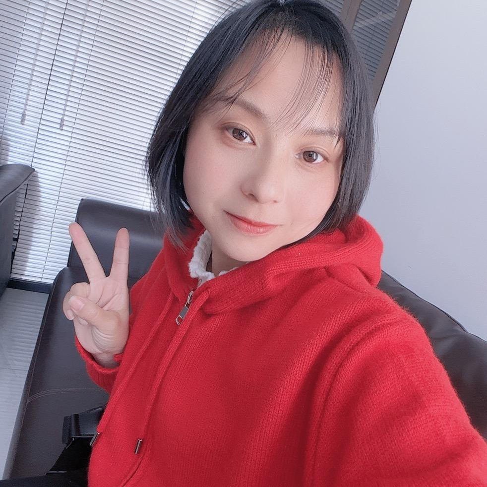 玲玲吖