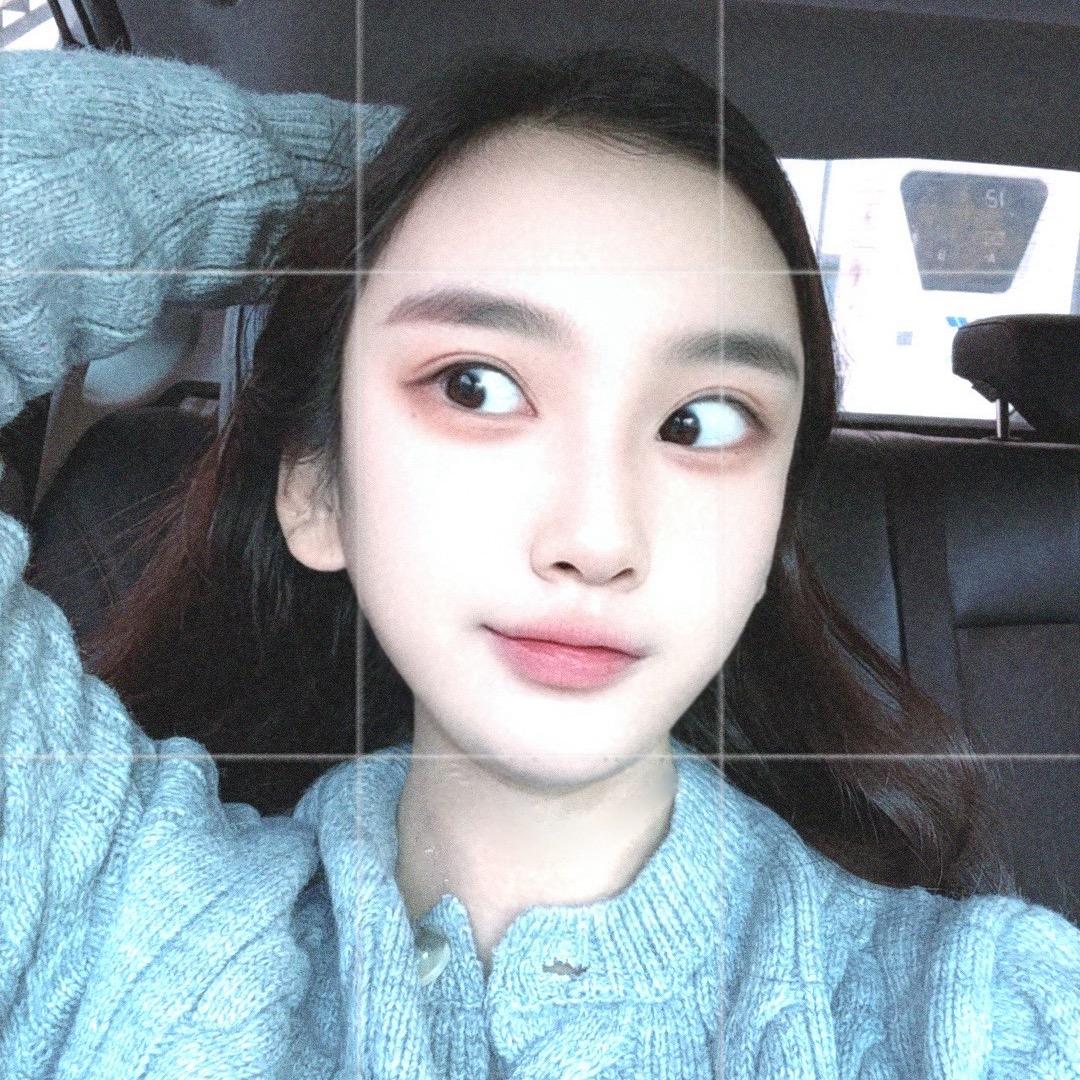 西西不嘻嘻
