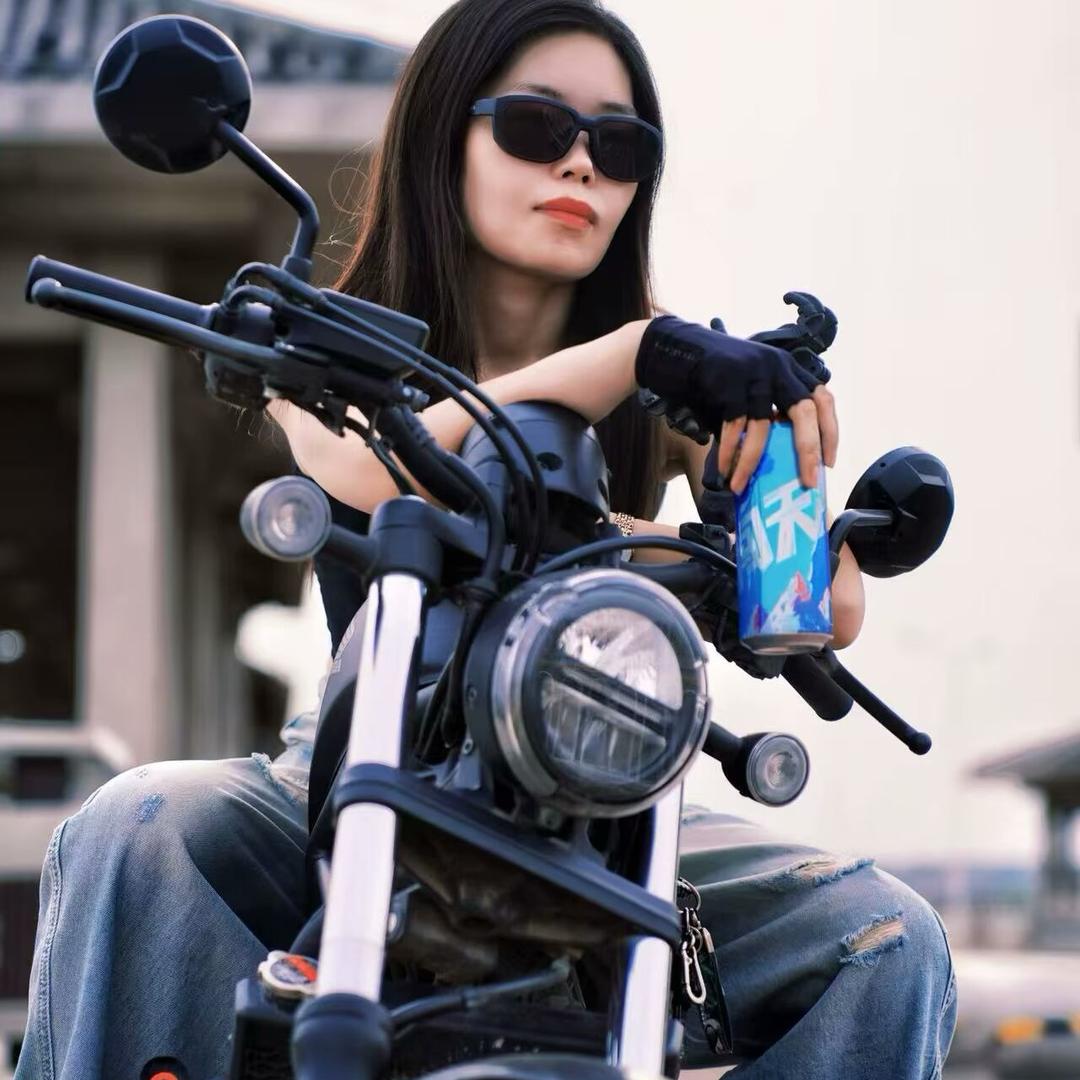 骑巡航的潇潇姐姐