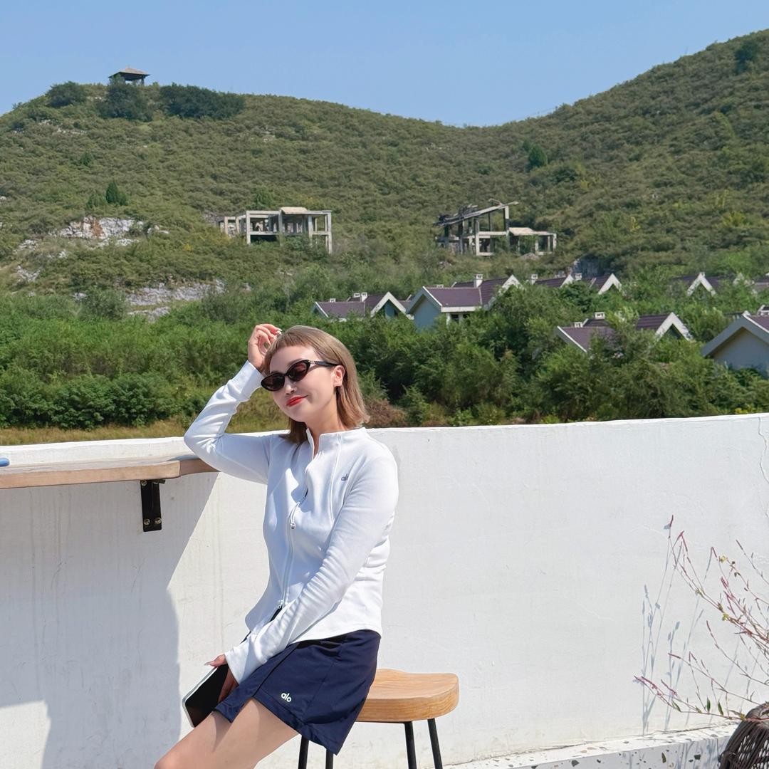 保定清苑大岩岩的锦李女装店