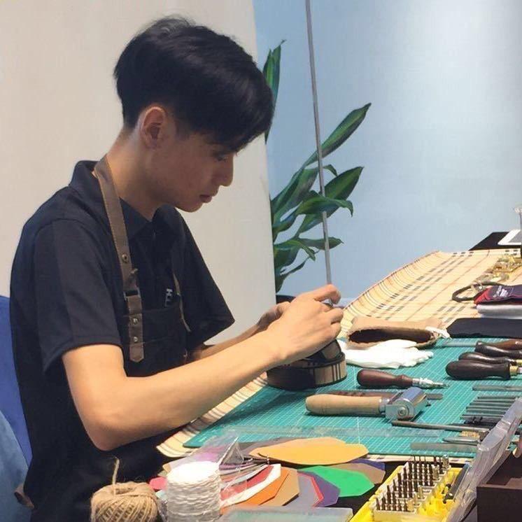 姜老师皮革奢护