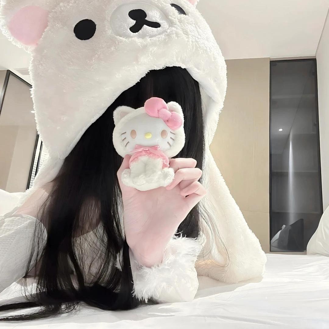 装忧郁被群殴。