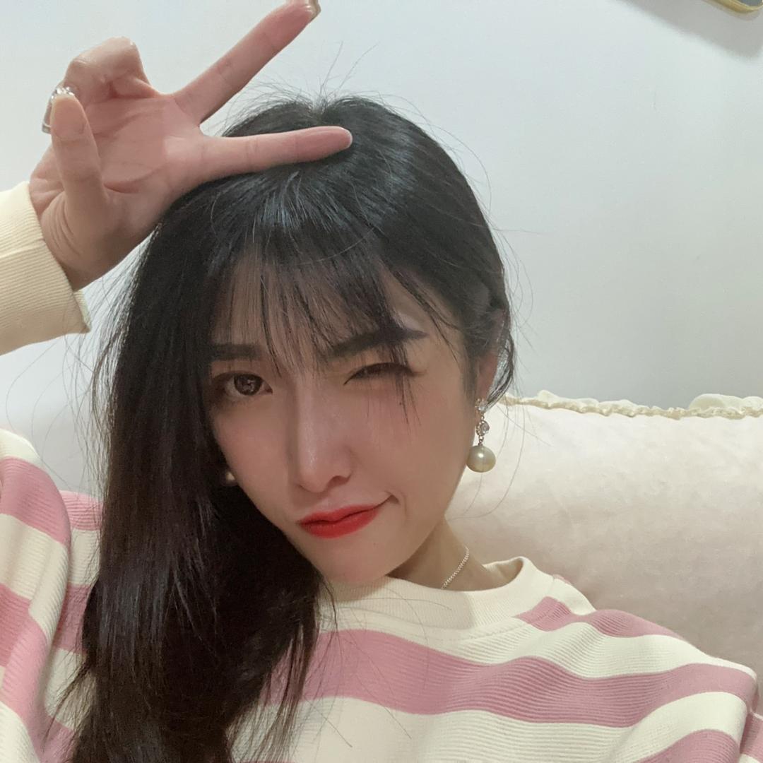 原来是个小可爱啊🎀