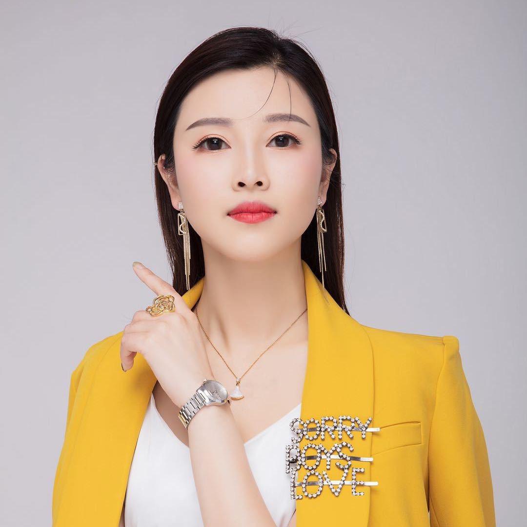 灌云安曼达美业嵇楚乔