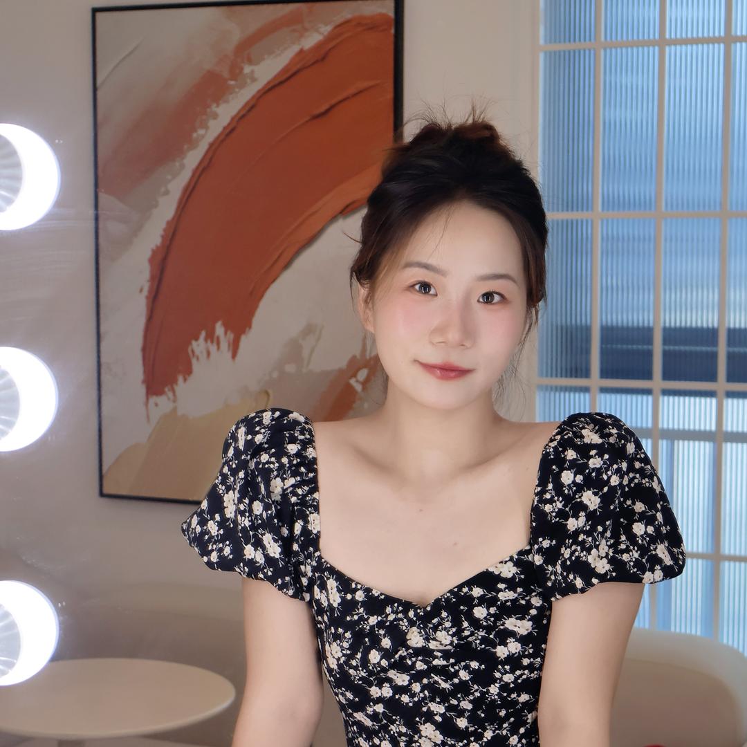 是静雯-