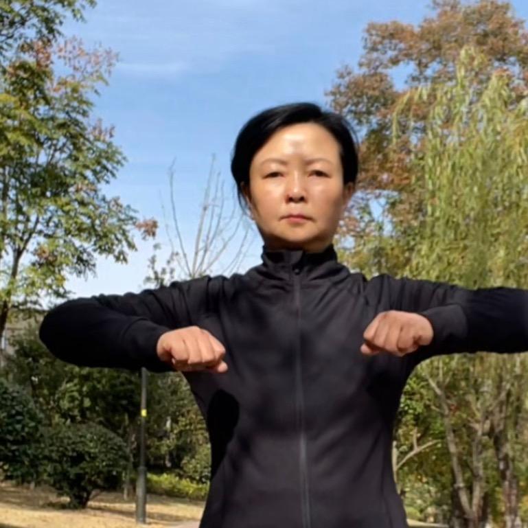 瑶瑶喜欢运动（早6:30）