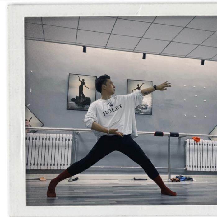 @纬纶艺考--郭sir