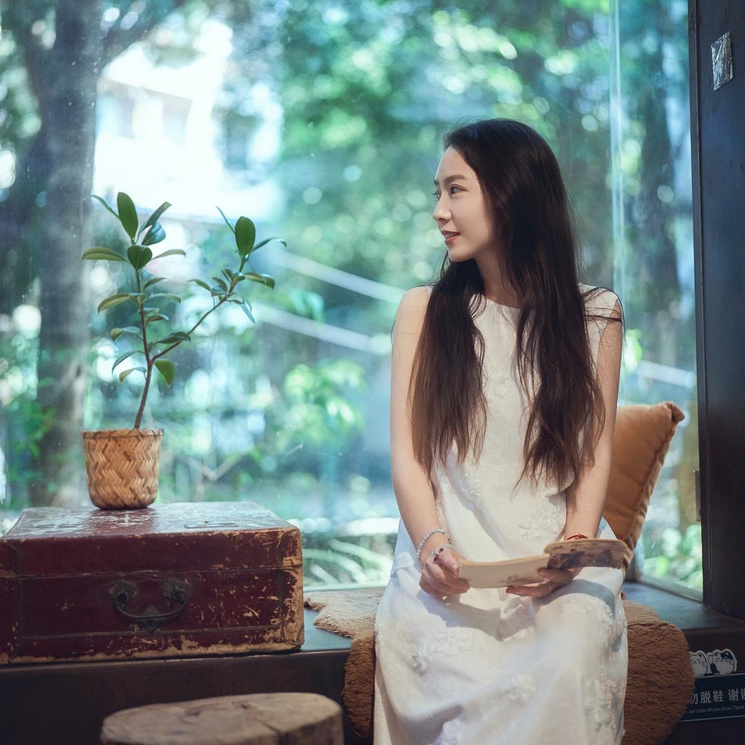 爱喝咖啡的杨小姐