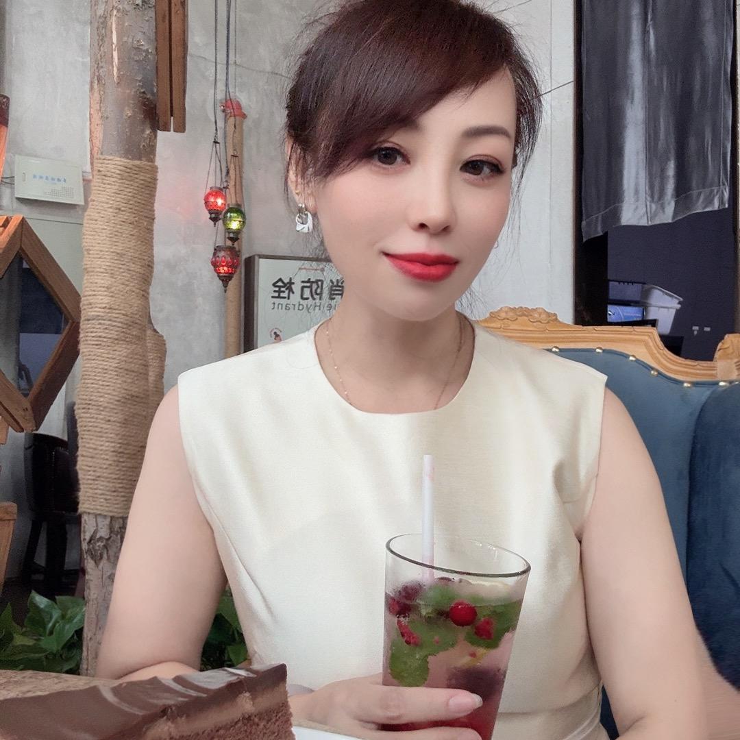 晶垚美妆纪商行