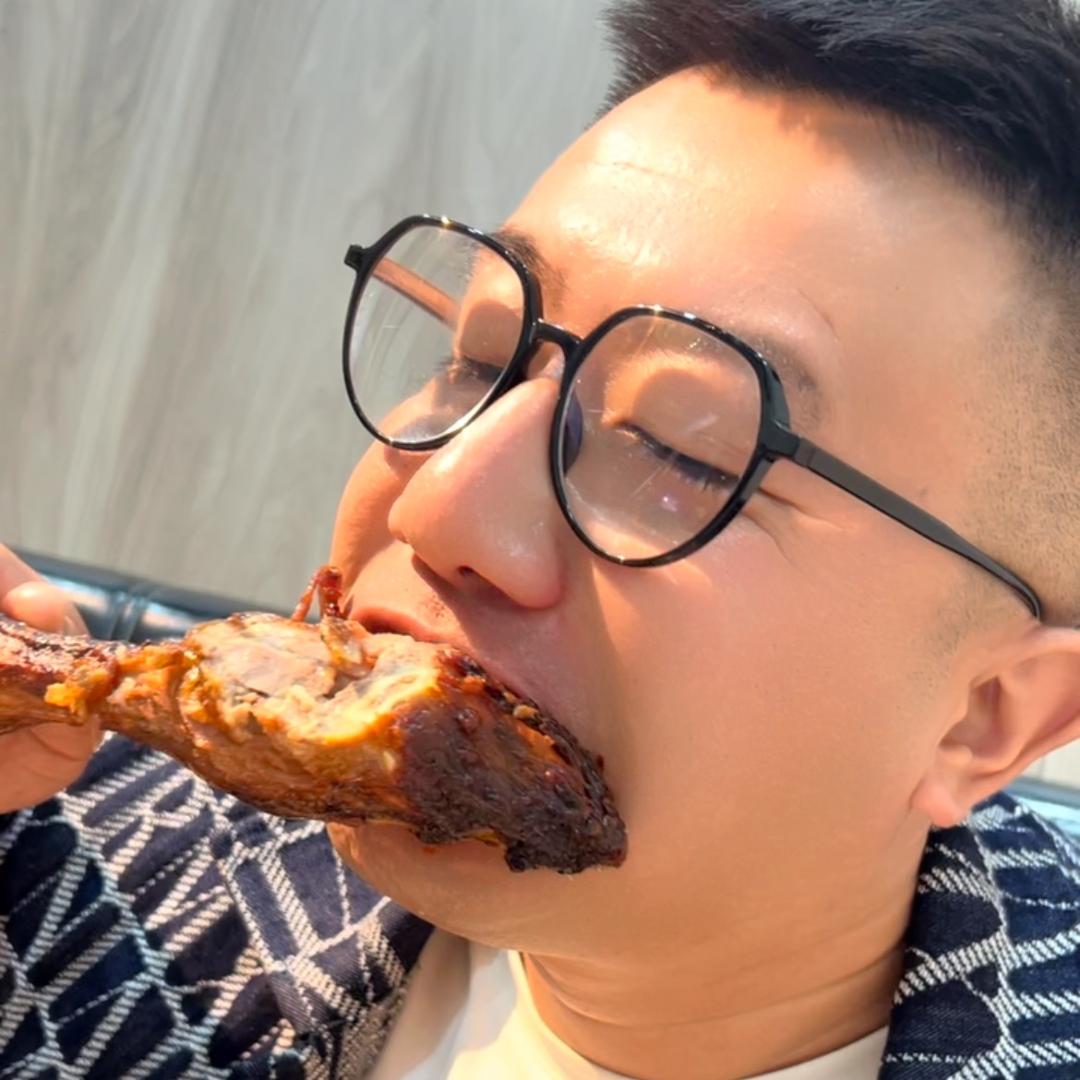 啊哈大嘴👄