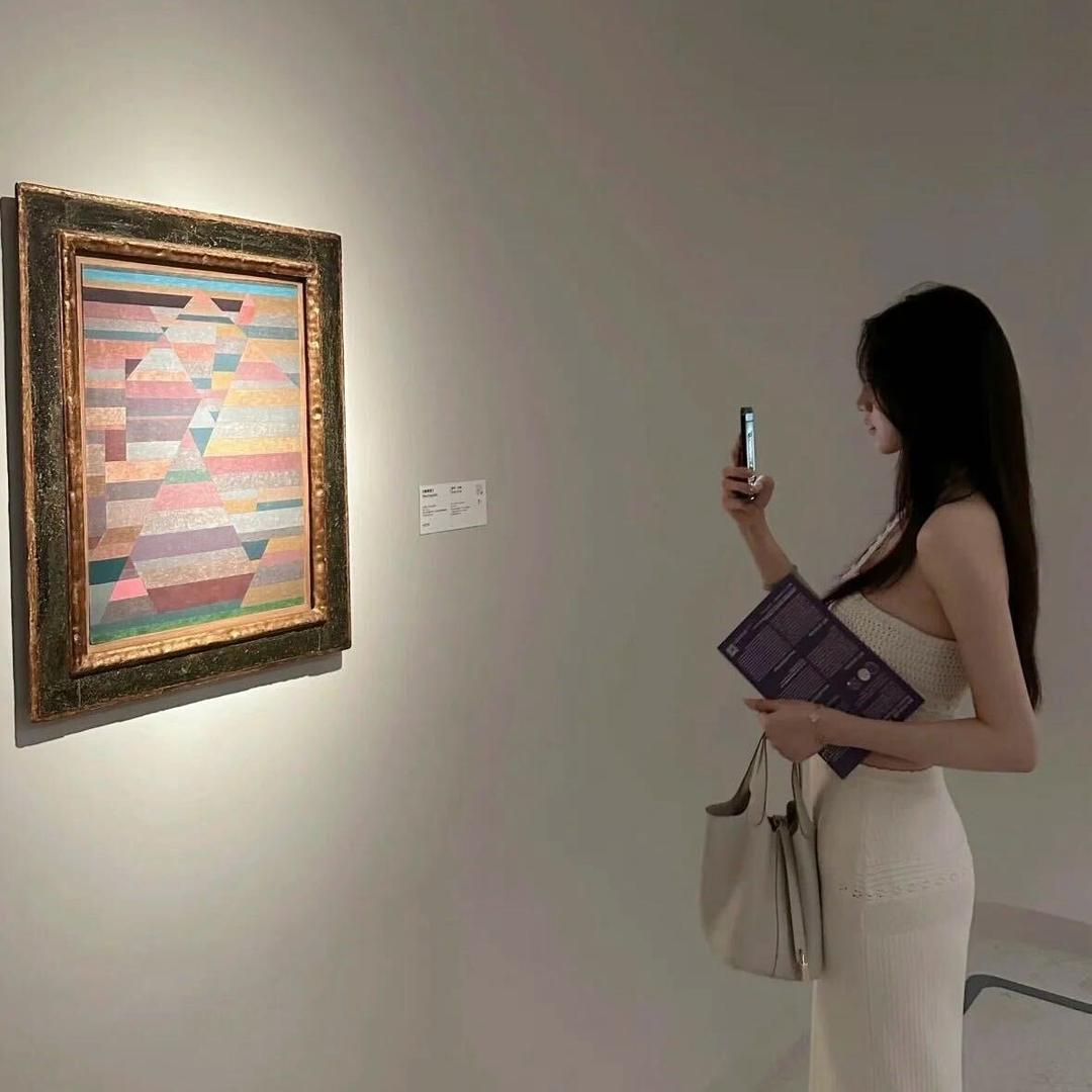 Monica