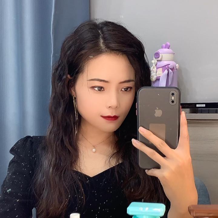 卖护肤品的明晶