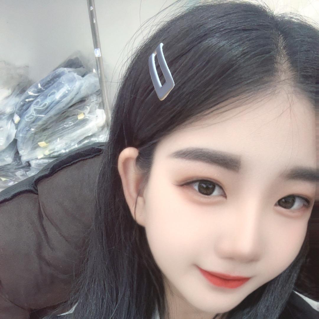 小啊买、