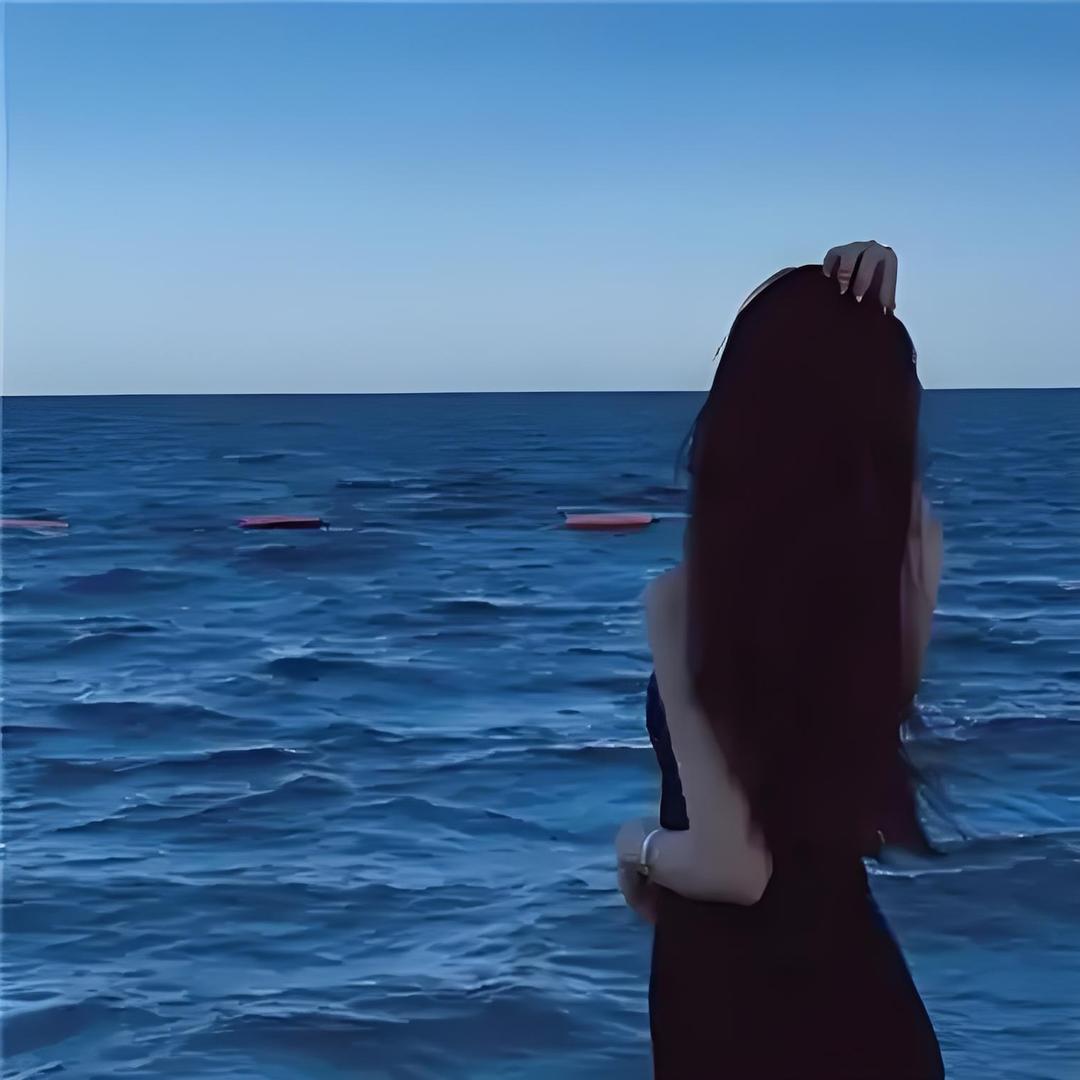🫅