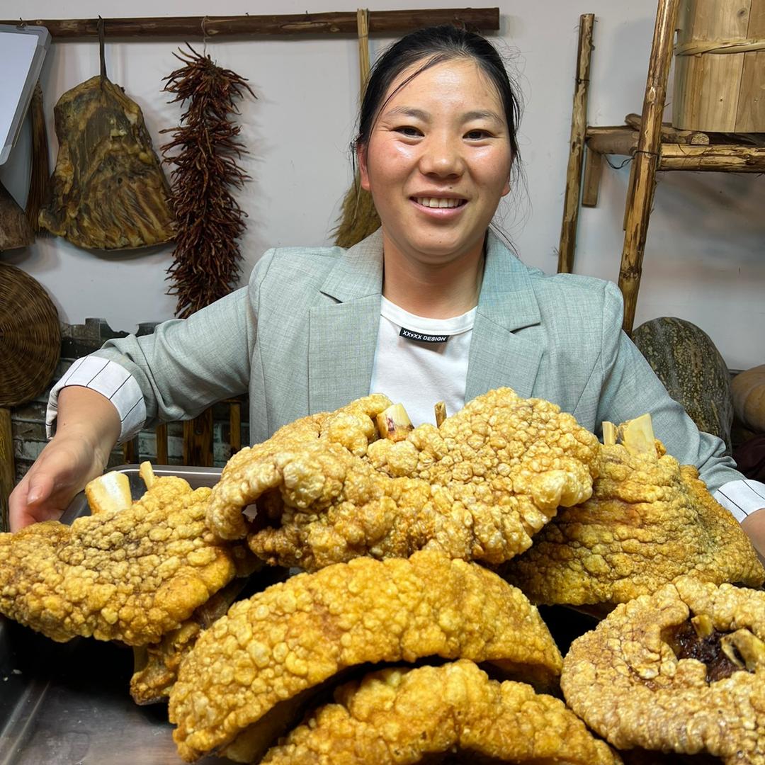开花脆皮肉(脆皮猪脚、脆皮五花肉)
