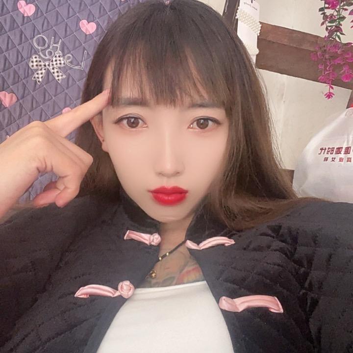 🌸吴莫愁🥳