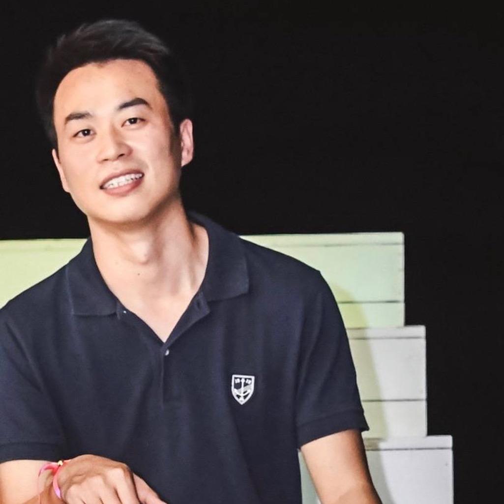 胶水哥很粘人