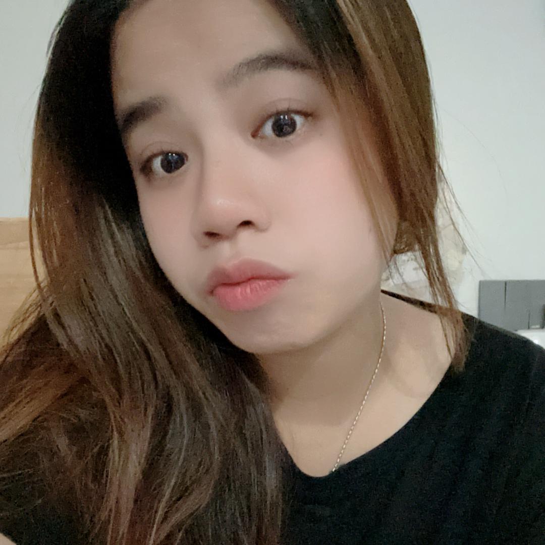 🍑只是有点肉肉🐷🐷
