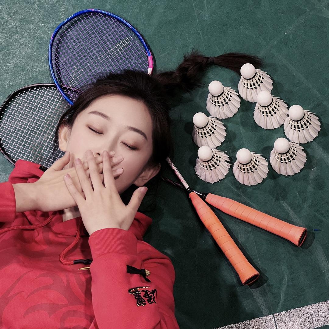喳喳小莹