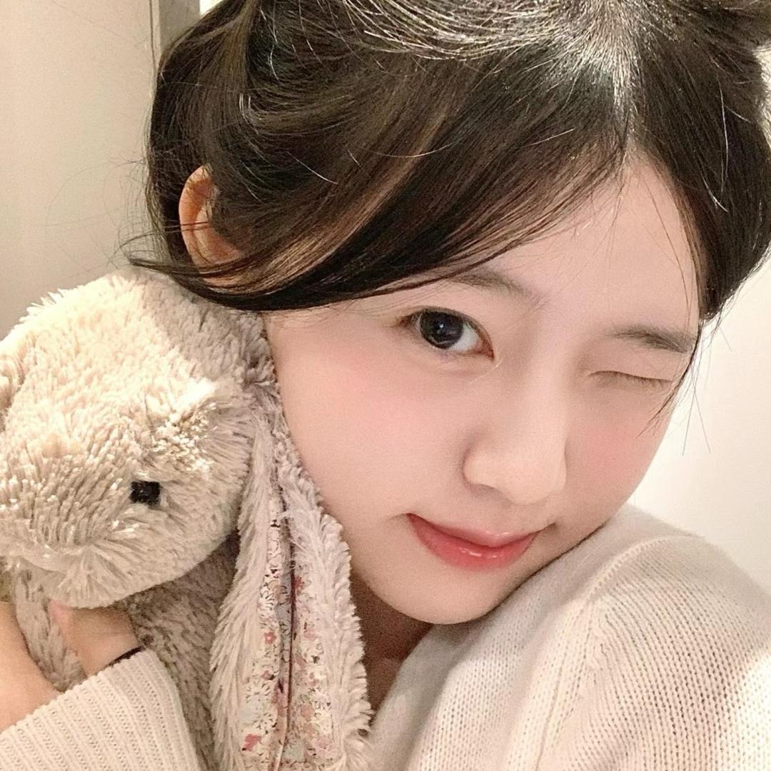 新源雷淇服饰店