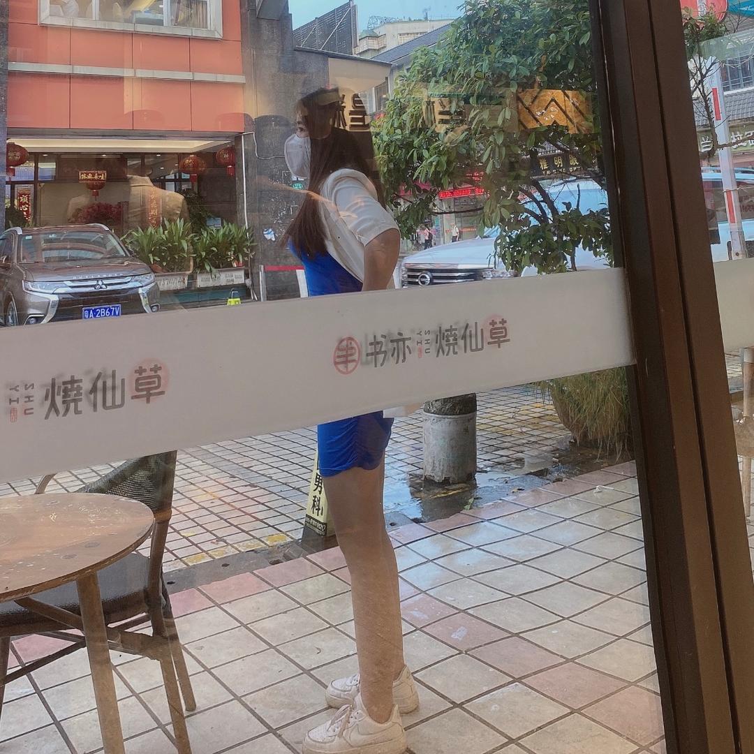七七不吃混沌皮.