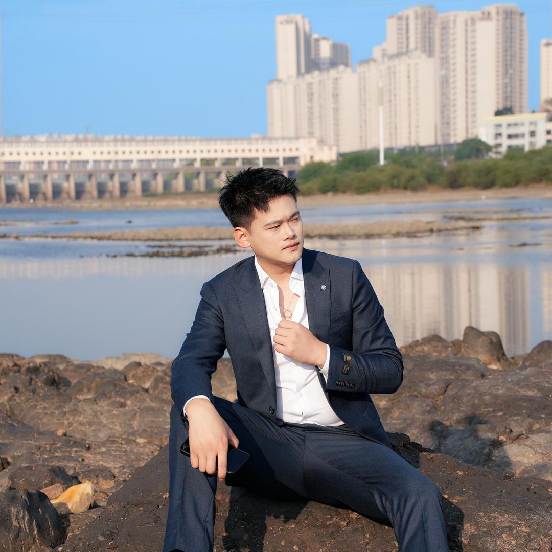 晨一（志在四方）