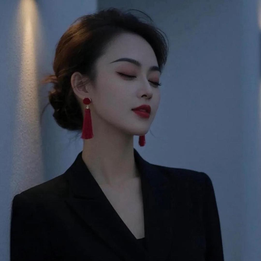 柒月