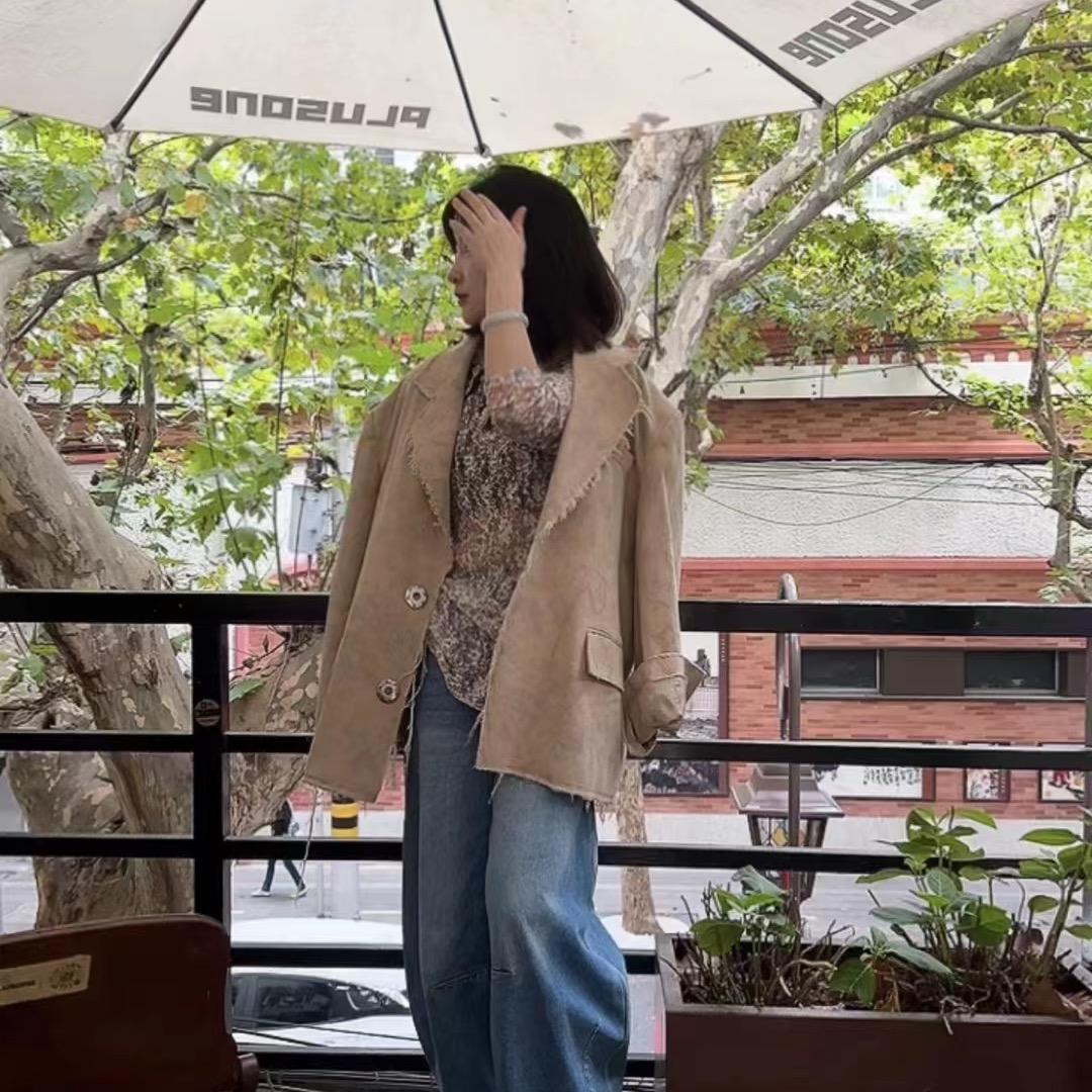 陆素行服装店