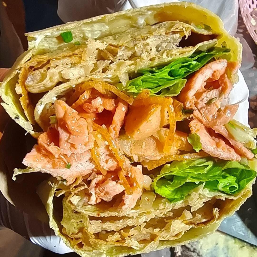 卖煎饼的小老弟（画饼买房）