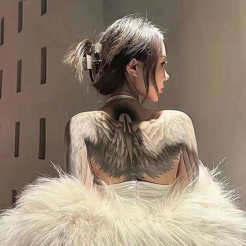 小美·