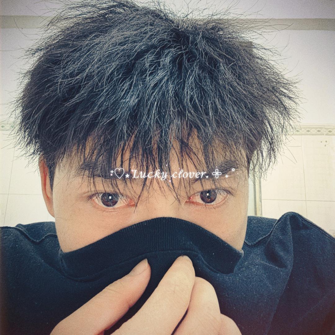 小四朋友圈