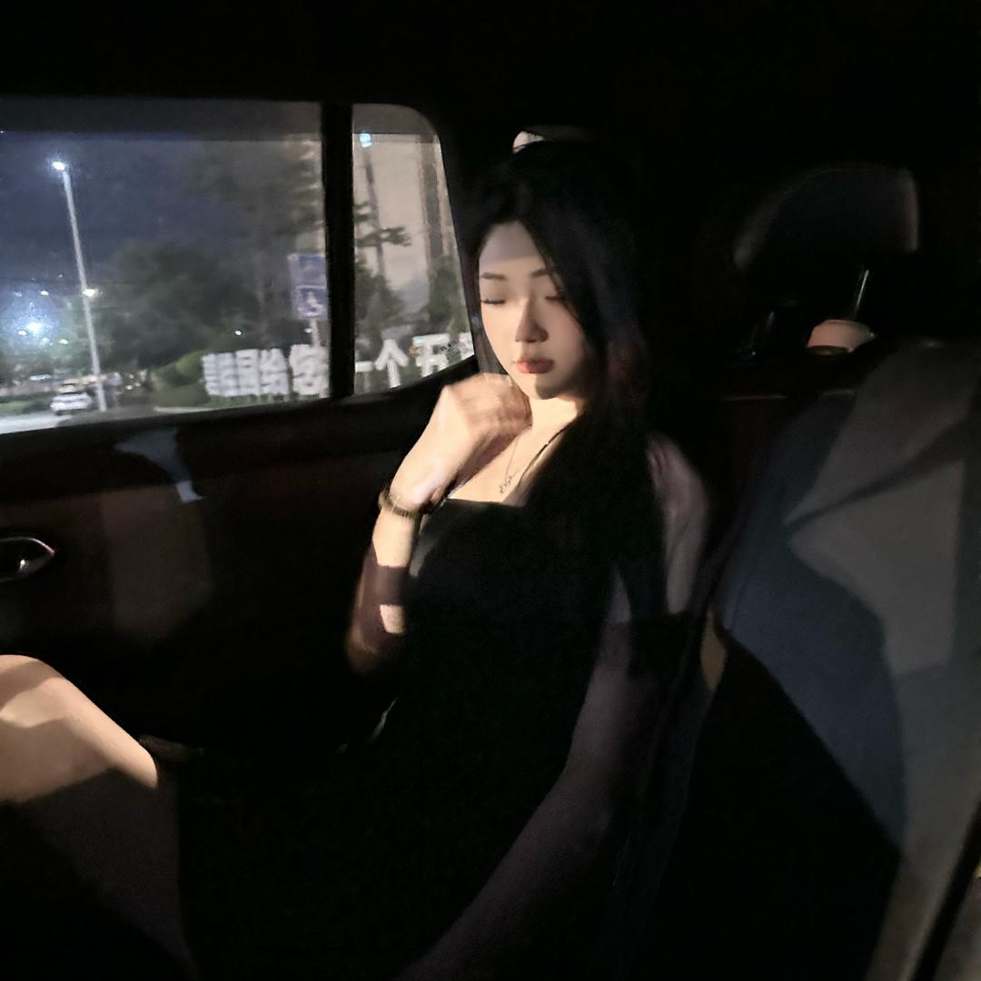 小尹..
