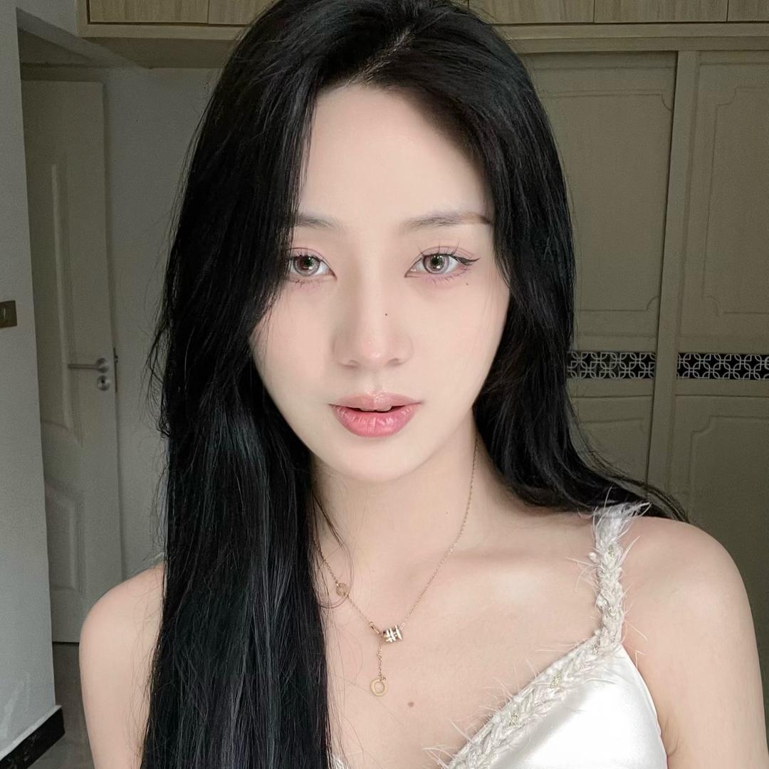 咩咩.