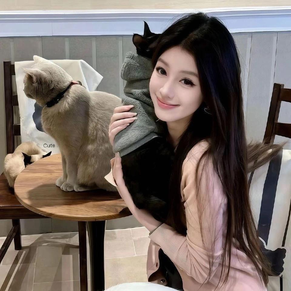 小谁.