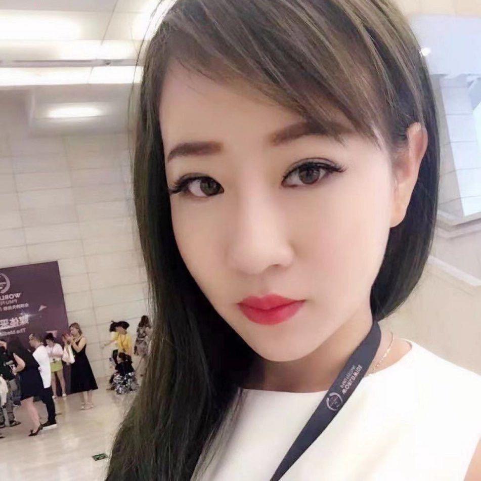 百灵美甲美睫