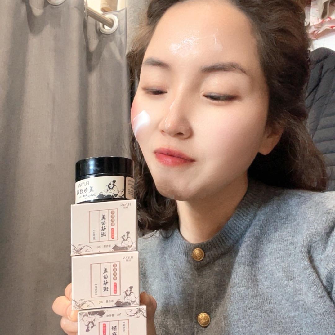 李李呀是（橱窗自助下单）