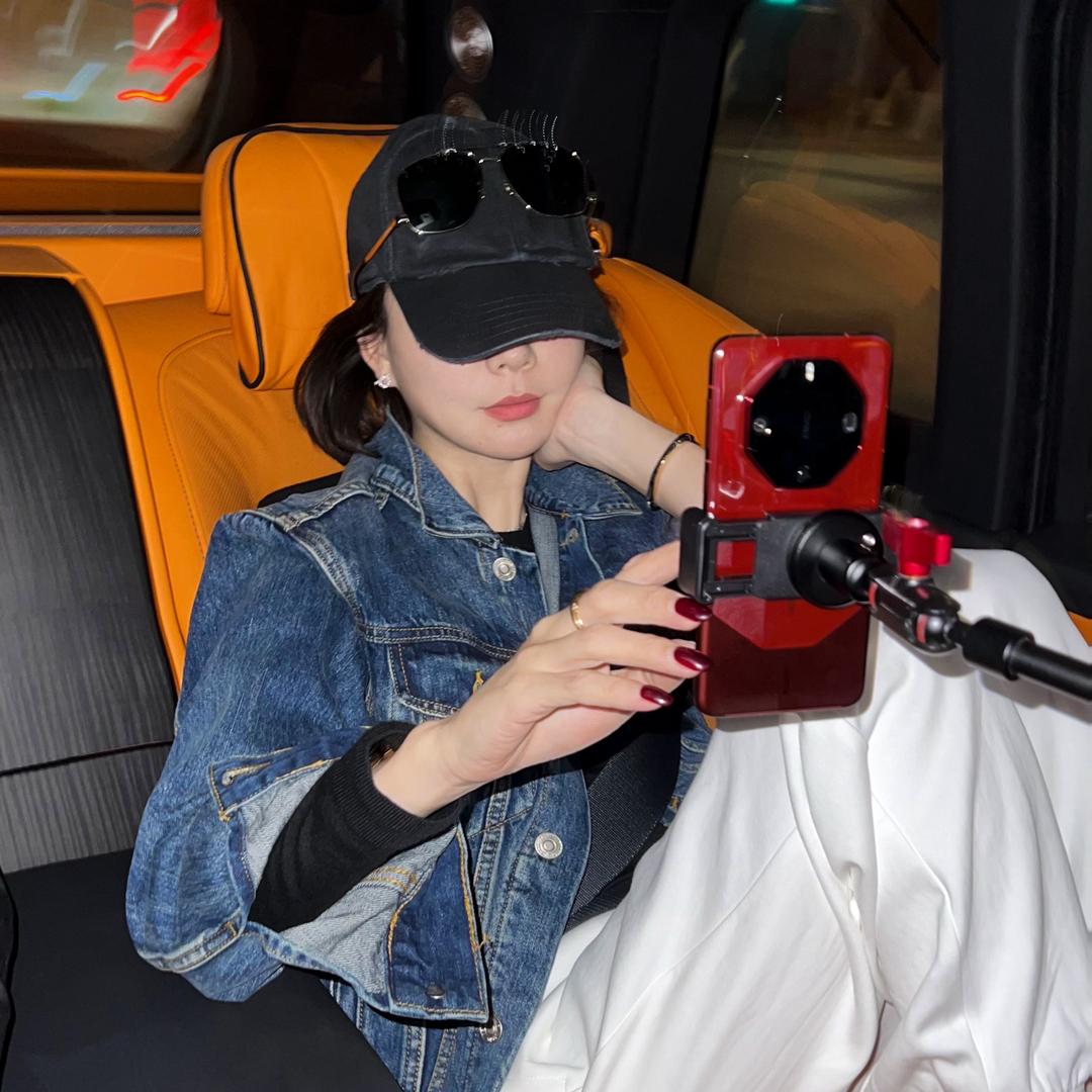 是姣爷的穿搭吖