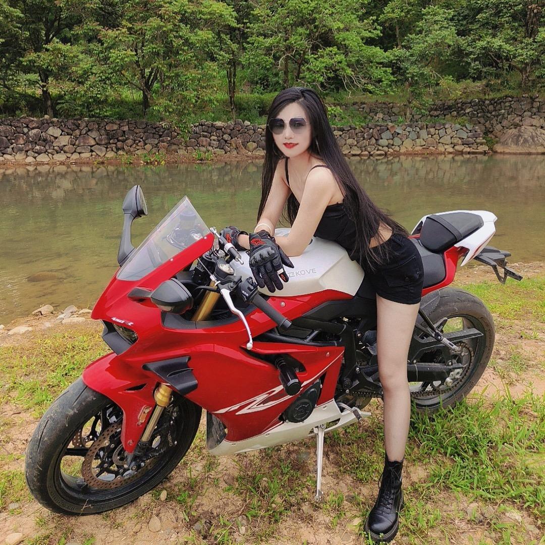 💋蓉儿