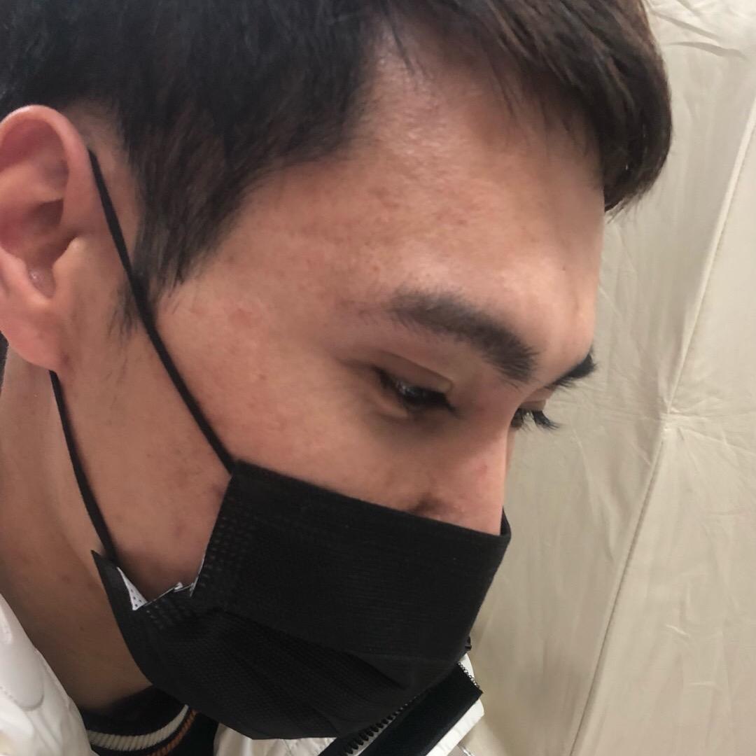 宝 宝  董