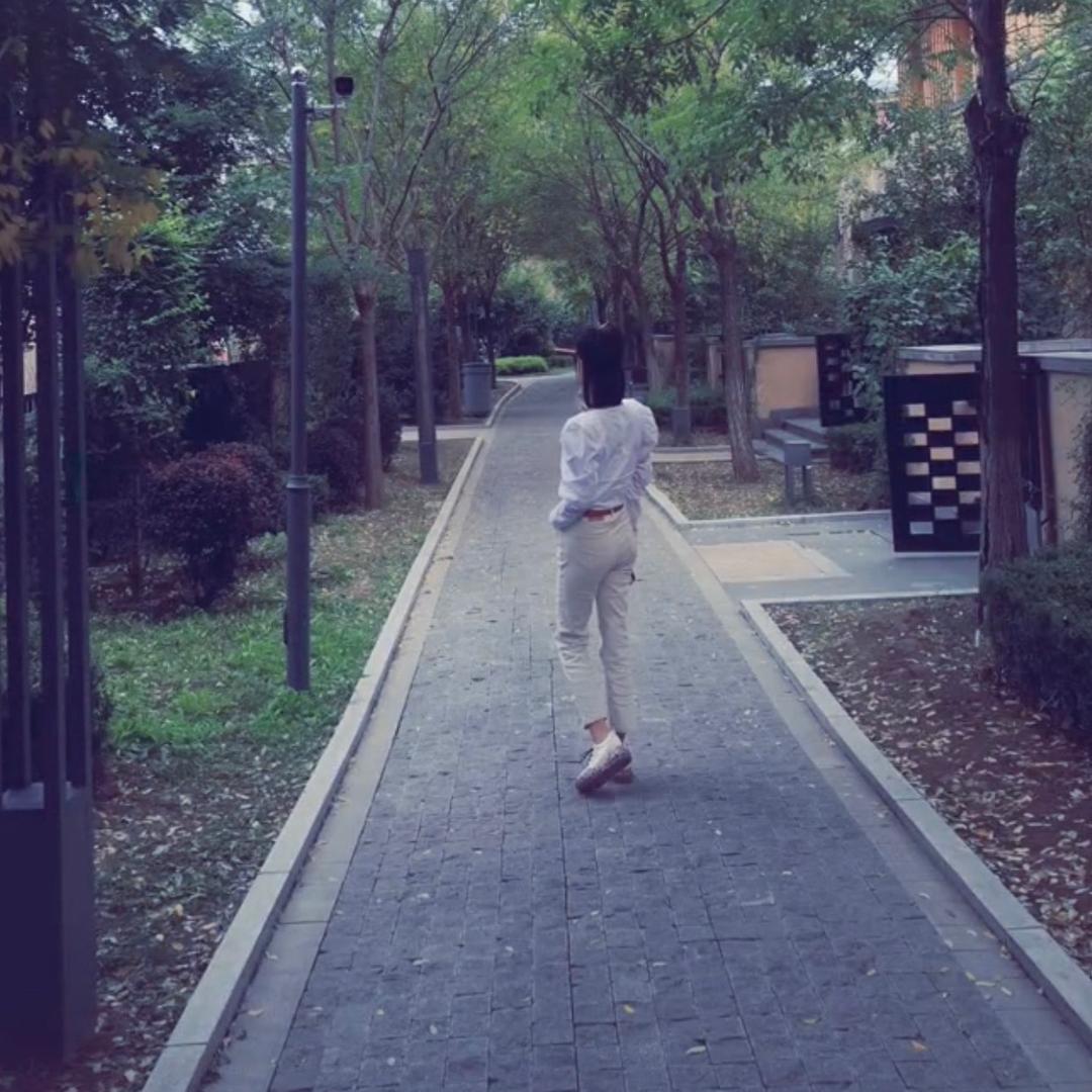 @曼曼