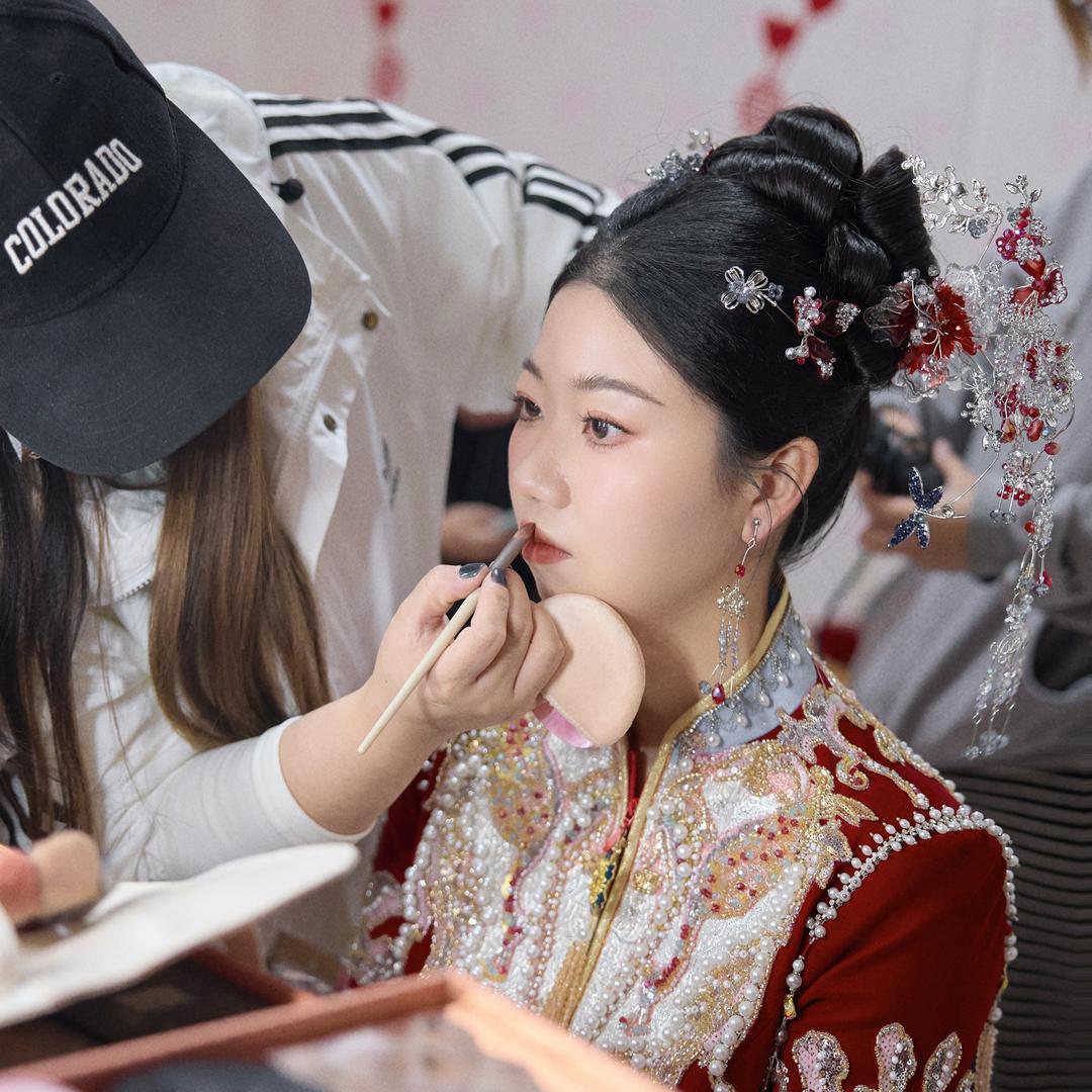 蒲城佳禾～跟妆师