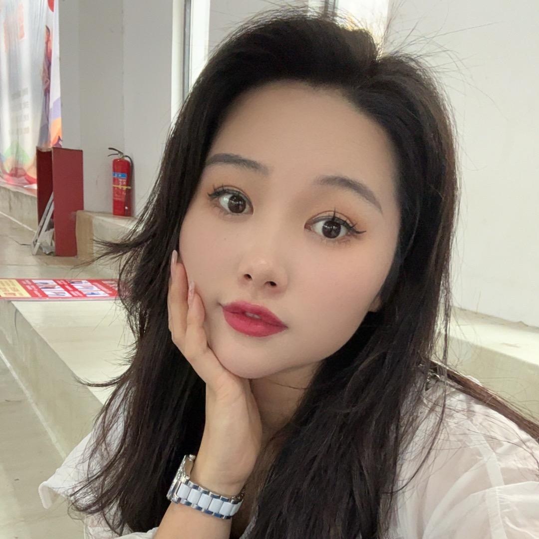 安贵敏-法尔加 头发白转黑
