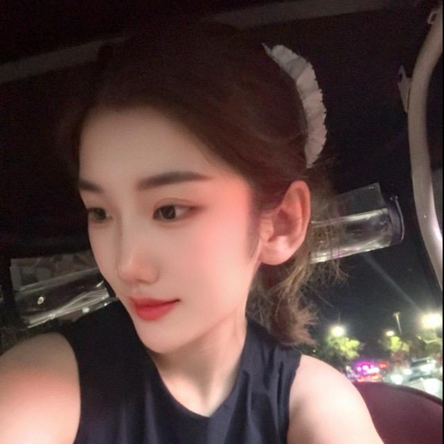 家有两个皮夹克🧥