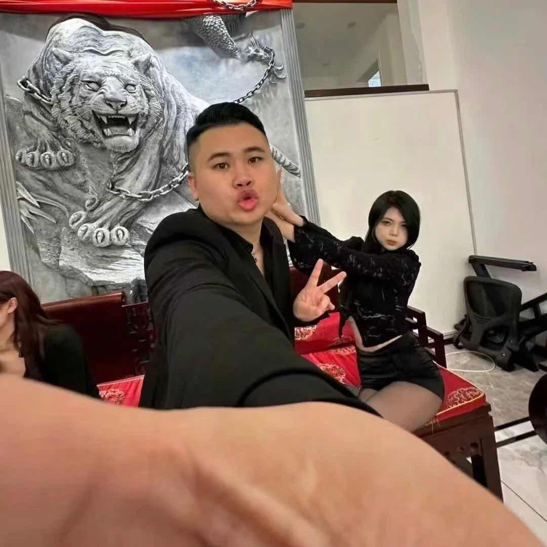 爱吃炸油饼🫓